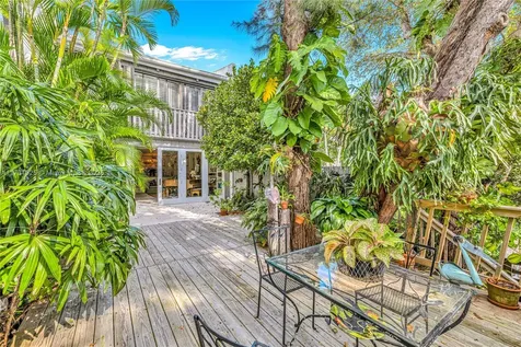 7106 SW 48th Lane Miami FL 33155