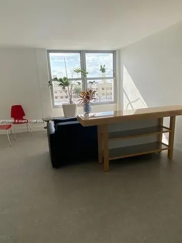 2899 Collins Avenue Miami Beach FL 33140