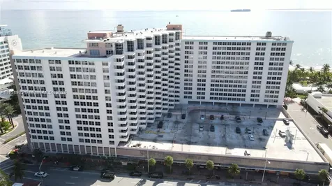 2899 Collins Avenue Miami Beach FL 33140