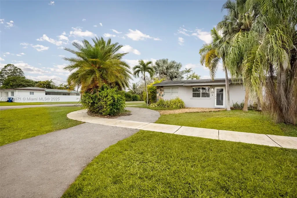 17275 SW 302nd Street Homestead FL 33030