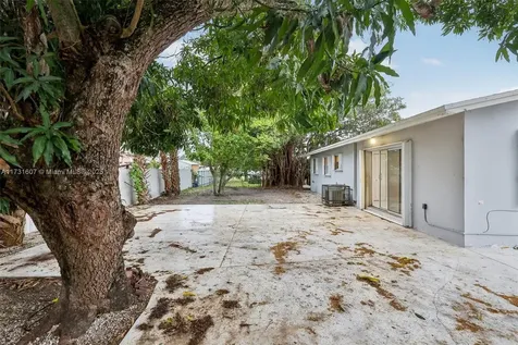 3851 NW 172nd Terrace Miami Gardens FL 33055