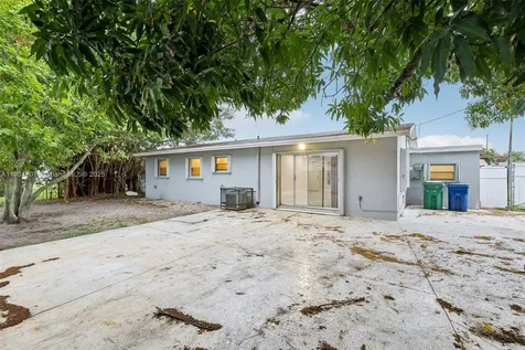 3851 NW 172nd Terrace Miami Gardens FL 33055