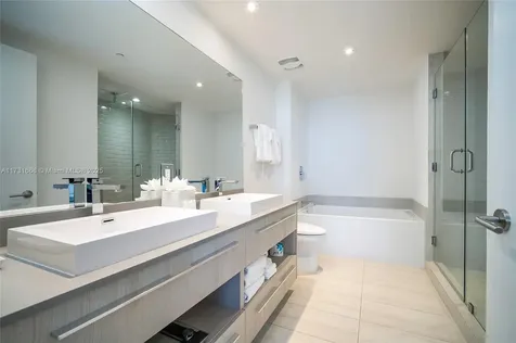 4010 S Ocean Drive Hollywood FL 33019