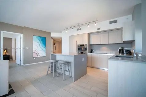 4010 S Ocean Drive Hollywood FL 33019