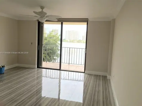 17878 N Bay Road Sunny Isles Beach FL 33160