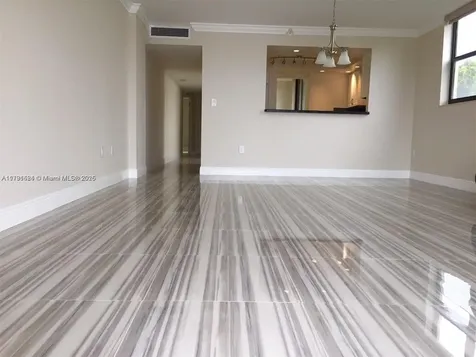17878 N Bay Road Sunny Isles Beach FL 33160