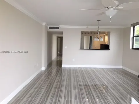 17878 N Bay Road Sunny Isles Beach FL 33160