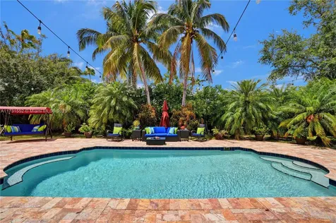 15210 SW 74th Court Palmetto Bay FL 33157