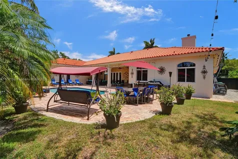 15210 SW 74th Court Palmetto Bay FL 33157