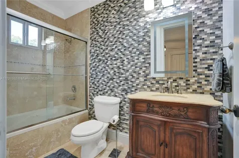 15210 SW 74th Court Palmetto Bay FL 33157