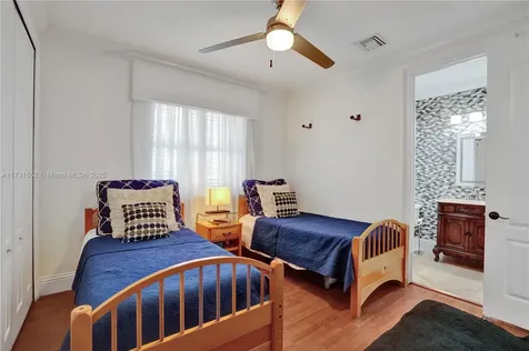 15210 SW 74th Court Palmetto Bay FL 33157