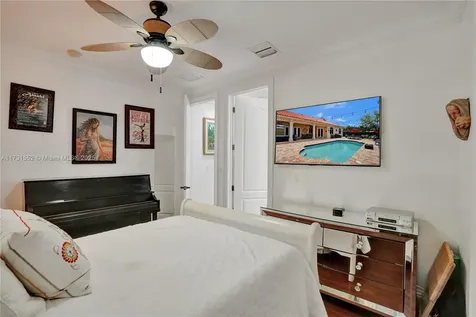 15210 SW 74th Court Palmetto Bay FL 33157
