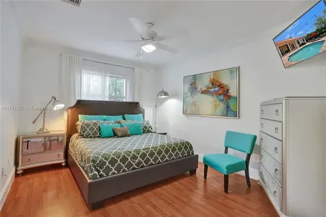 15210 SW 74th Court Palmetto Bay FL 33157