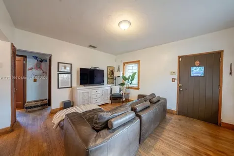 2827 SW 2nd Street Miami FL 33135