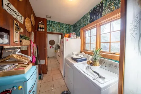 2827 SW 2nd Street Miami FL 33135