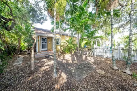 2827 SW 2nd Street Miami FL 33135