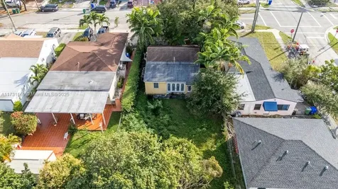 2827 SW 2nd Street Miami FL 33135