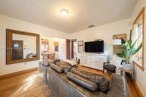 2827 SW 2nd Street Miami FL 33135