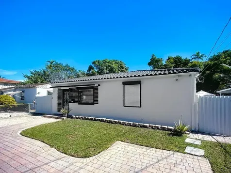 35 SW 63rd Court Miami FL 33144