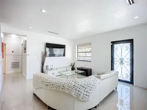 35 SW 63rd Court Miami FL 33144