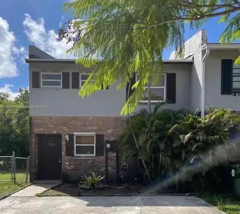 253 Sunshine Drive Coconut Creek FL 33066