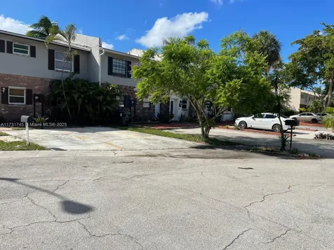 253 Sunshine Drive Coconut Creek FL 33066