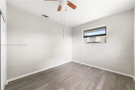201 SW 65th Terrace Pembroke Pines FL 33023
