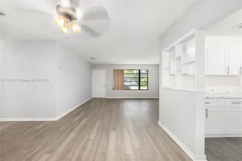 201 SW 65th Terrace Pembroke Pines FL 33023