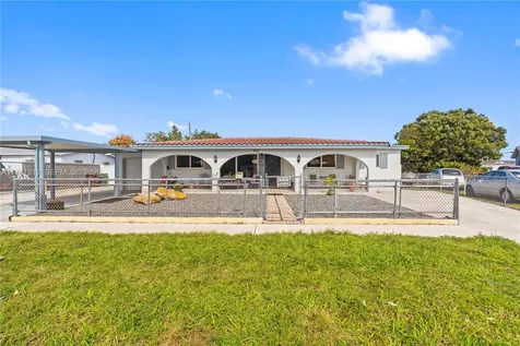 451 W 39th Street Hialeah FL 33012
