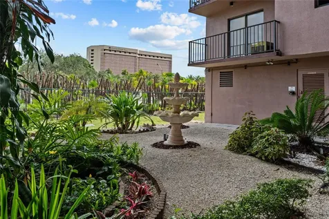 605 NW 72nd Avenue Miami FL 33126