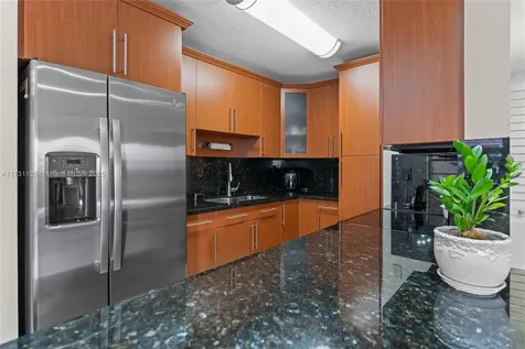 605 NW 72nd Avenue Miami FL 33126