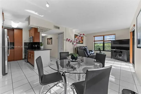 605 NW 72nd Avenue Miami FL 33126