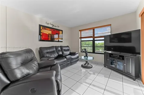 605 NW 72nd Avenue Miami FL 33126