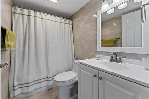 605 NW 72nd Avenue Miami FL 33126