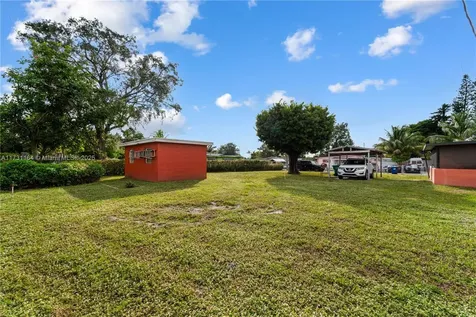 2140 NW 123rd Street Miami FL 33167