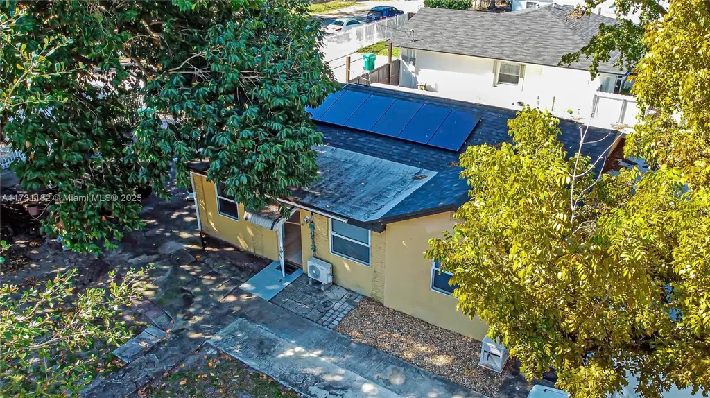 2507 NW 91st Street Miami FL 33147