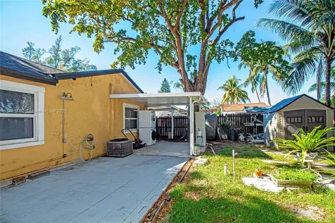 2507 NW 91st Street Miami FL 33147