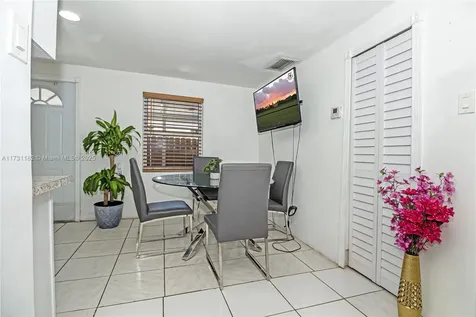 2507 NW 91st Street Miami FL 33147
