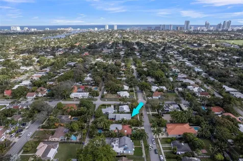 1605 Dewey Street Hollywood FL 33020