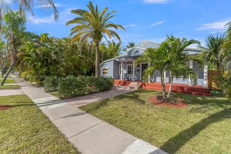 1605 Dewey Street Hollywood FL 33020