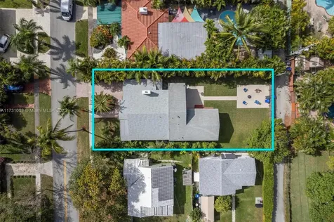 1605 Dewey Street Hollywood FL 33020