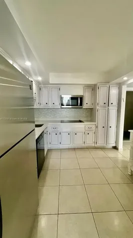 18031 Biscayne Boulevard Aventura FL 33160