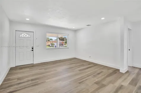 510 N 71st Terrace Hollywood FL 33024