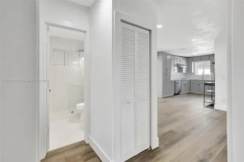 510 N 71st Terrace Hollywood FL 33024