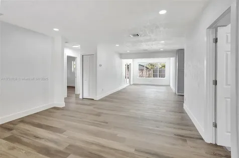 510 N 71st Terrace Hollywood FL 33024