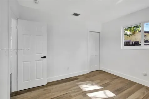 510 N 71st Terrace Hollywood FL 33024