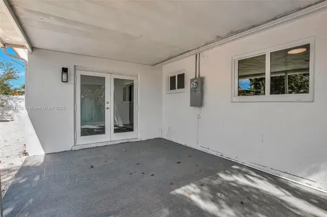 510 N 71st Terrace Hollywood FL 33024
