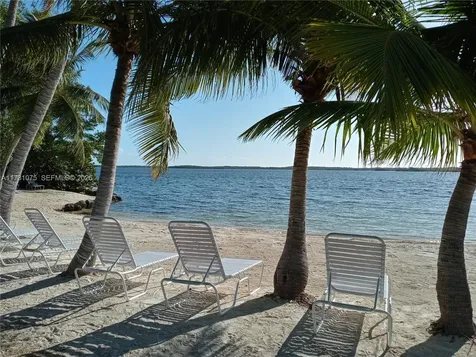 35 Bass Avenue Key Largo FL 33037