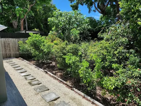 35 Bass Avenue Key Largo FL 33037