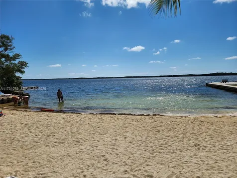 35 Bass Avenue Key Largo FL 33037